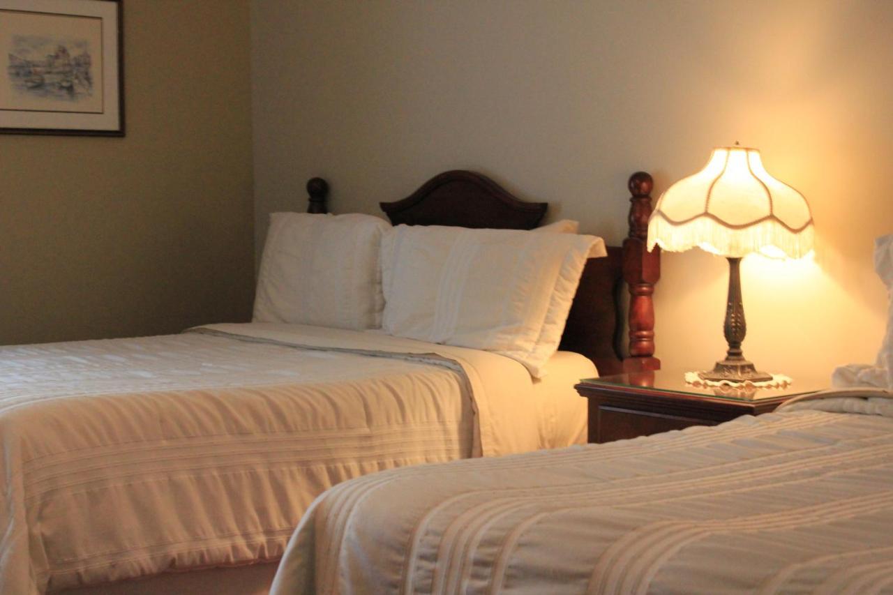 Auberge Le Flores GrandʼMère Εξωτερικό φωτογραφία
